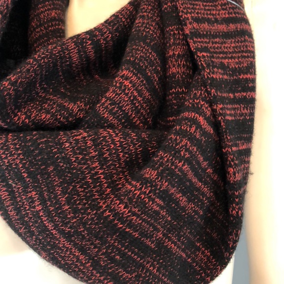 NWT Alexander Wang Infinity Red/Black Scarf - Picture 3 of 5